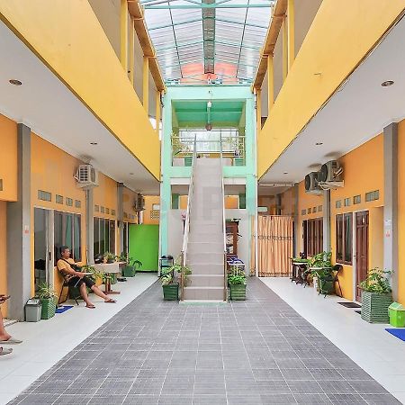 ホテル Griya Tambun Raya Redpartner Tumbangrungan エクステリア 写真